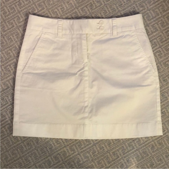 Vineyard Vines White Flat Front Skirt Sz 4 - Picture 1 of 6